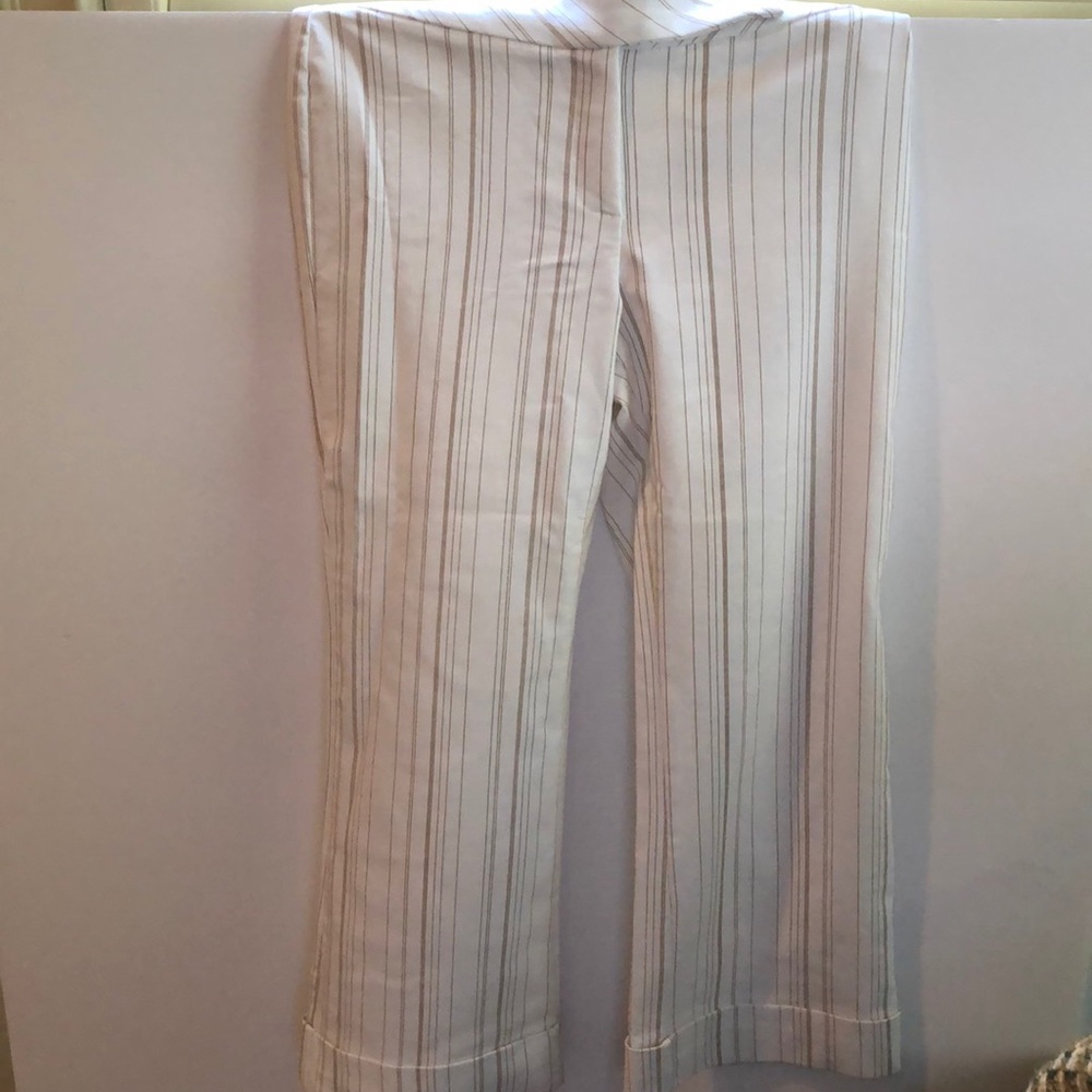 Charlotte Russe Pinstripe Cropped White Slacks Sz1